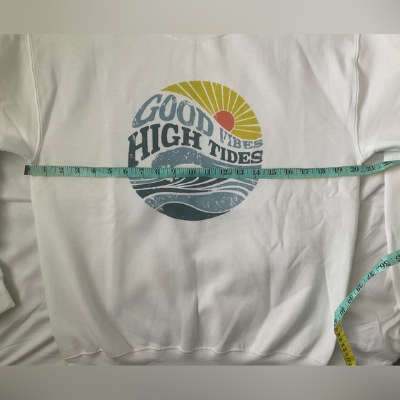 Wildberry Waves Good Vibes High Tides Sweatshirt - Picture 6 of 9